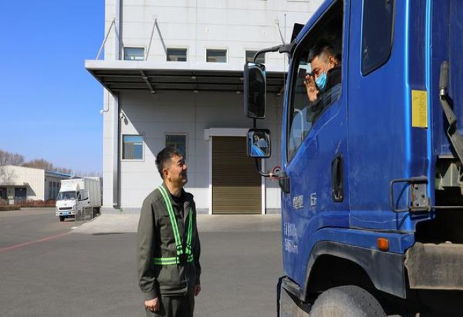 终于发现！香烟厂家正规香烟“一家瑞气”