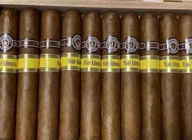 万宝路(热带薄荷中免版)香烟正品价格表 万宝路(热带薄荷中免版)价格查询 