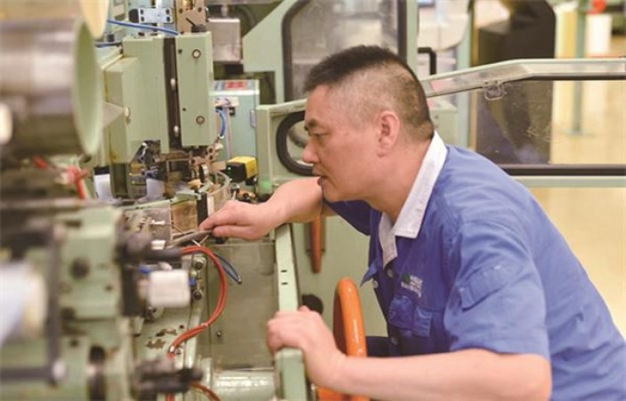 万宝路(硬红2.0韩国免税版)一手渠道，万宝路(硬红2.0韩国免税版)多少钱一包2024？