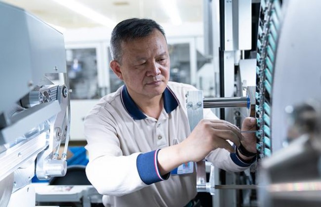 LM(硬红25支台湾完税版)什么价格？LM(硬红25支台湾完税版)价钱批发 