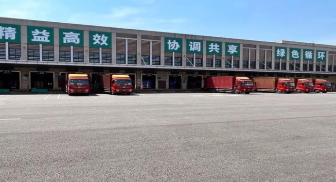 万宝路(细支薄荷爆珠中免版)一手厂家，万宝路(细支薄荷爆珠中免版)价格表一览