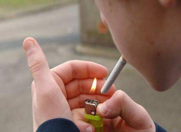 惊现！正规渠道高仿香烟货源“迎头赶上”