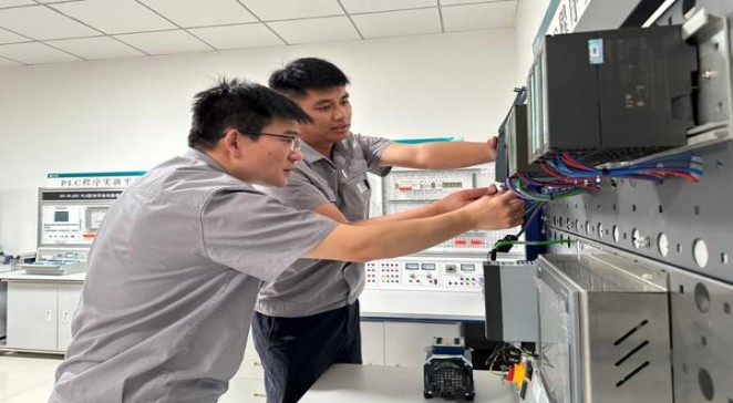 独家报道！顶级质量一手货源厂价直销“接踵而来”