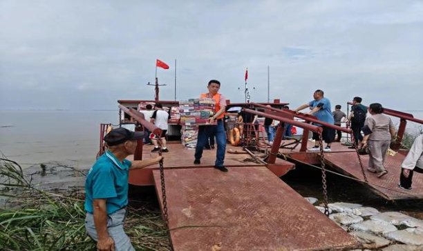 独家报道！香烟批发代理厂家直销“沁人肺腑”