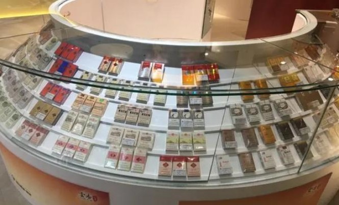 红塔山硬恭贺新禧价格表图一览表 红塔山硬恭贺新禧多少钱一包？