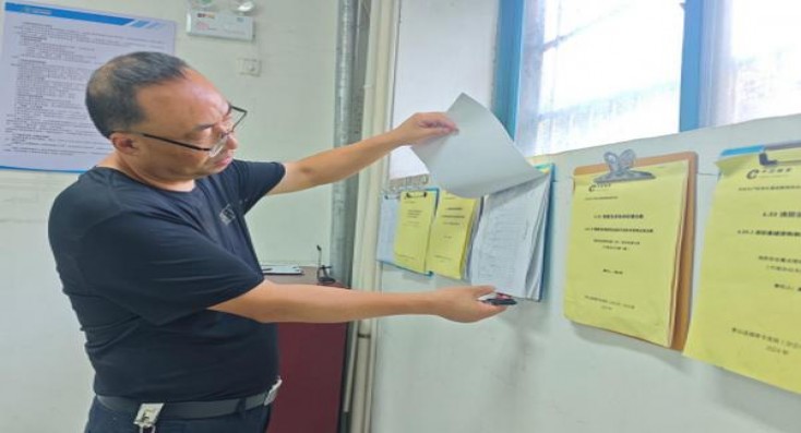 双喜(硬红玫王)多少钱一包？双喜(硬红玫王)多少钱一盒？