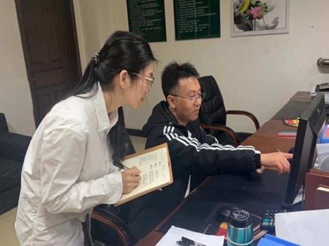 黄山红方印1755多少钱一包2024？黄山红方印1755价格表和图片