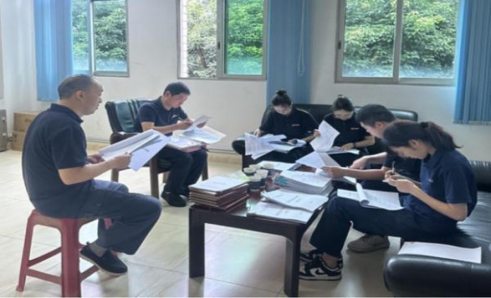 摩尔(淡味美式混合型)批发价格是多少？摩尔(淡味美式混合型)香烟价格 