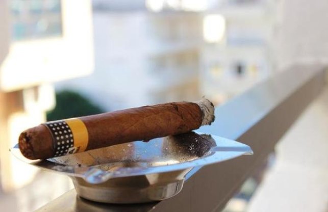 万宝路(峡谷旅游纪念美免版)批发价格，万宝路(峡谷旅游纪念美免版)香烟价格表2024