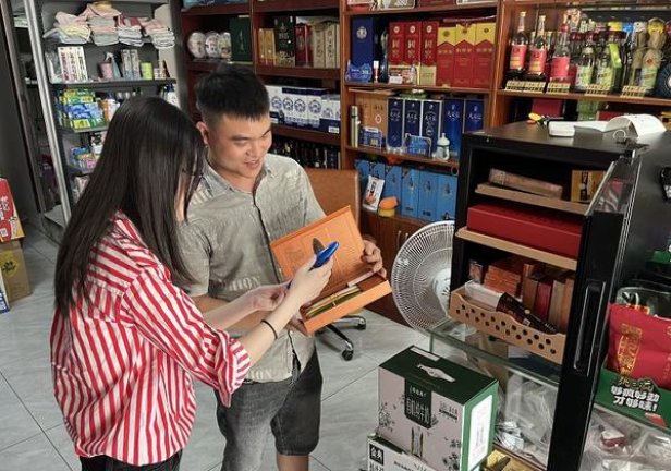 万宝路(白银迪拜完税版)多少钱一盒？万宝路(白银迪拜完税版)价格表和图片 