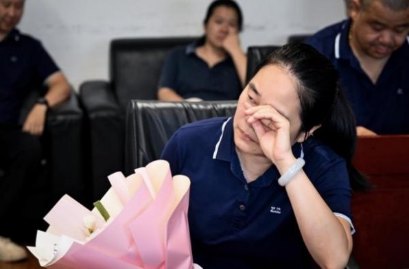 百乐门(蓝莓爆珠细支俄税版)价格表图一览表 百乐门(蓝莓爆珠细支俄税版)多少钱一盒？