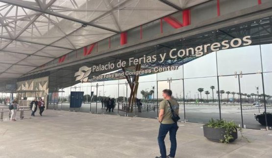 终于发现！香烟厂家批发渠道哪里找“争奇斗艳”