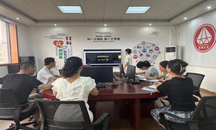 万宝路(白中免)批发多少钱？万宝路(白中免)价钱批发