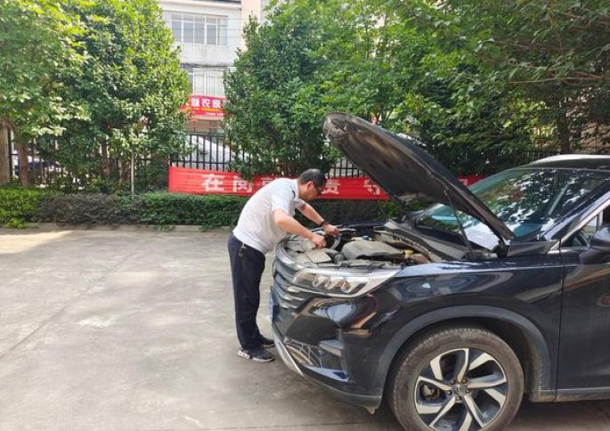 内幕！正品香烟批发对比高仿香烟批发“龙争虎斗”