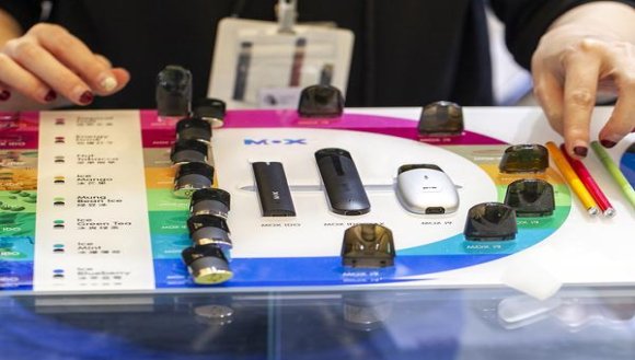 芙蓉王王之荣耀黑中支出口版价格表一览 芙蓉王王之荣耀黑中支出口版多少钱一盒？