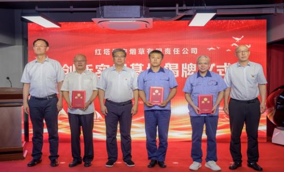 大卫杜夫(金装白)一手渠道，大卫杜夫(金装白)价钱批发