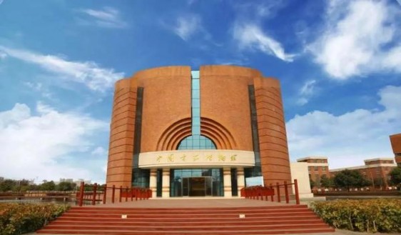 切斯菲尔德(硬红马来西亚免税版)多少钱一包？切斯菲尔德(硬红马来西亚免税版)多少钱一包2025？