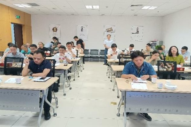 头条！广西代工香烟批发代理“顾此失彼”