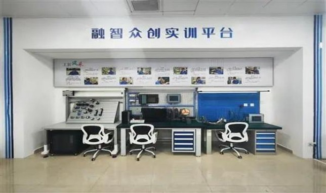 骆驼皇家硬金价格表一览 骆驼皇家硬金多少钱一盒？