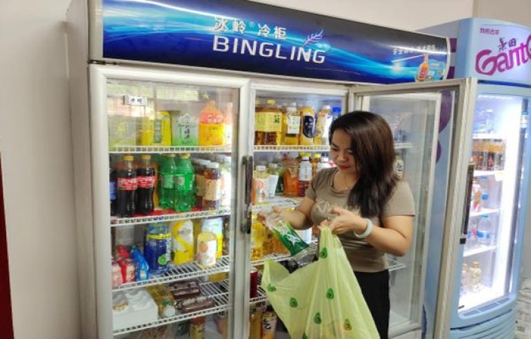 万宝路蓝莓双爆5MG迪拜免税版多少钱一盒？万宝路蓝莓双爆5MG迪拜免税版批发价格是多少？