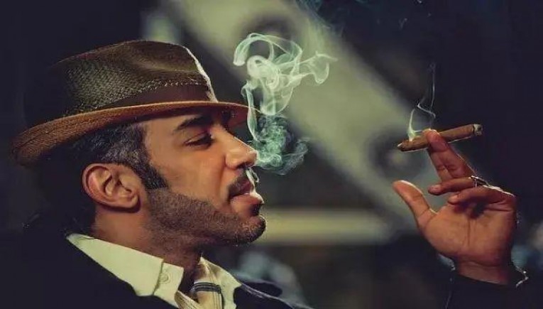 黄金叶天尊多少钱一盒？黄金叶天尊价钱批发 