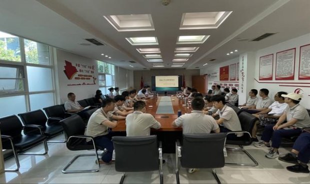 终于发现！靠谱的越南代工卖烟微商推荐“万事顺利”