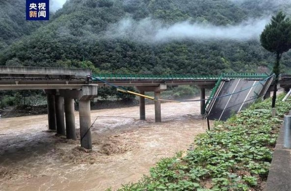 独家报道！什么地方可以购买烟“挥汗如雨”