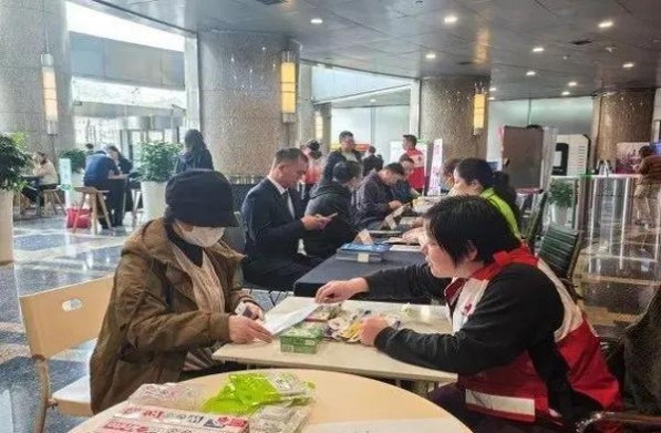 万宝路Black Menthol越南版价格表和图片万宝路Black Menthol越南版批发价格是多少？