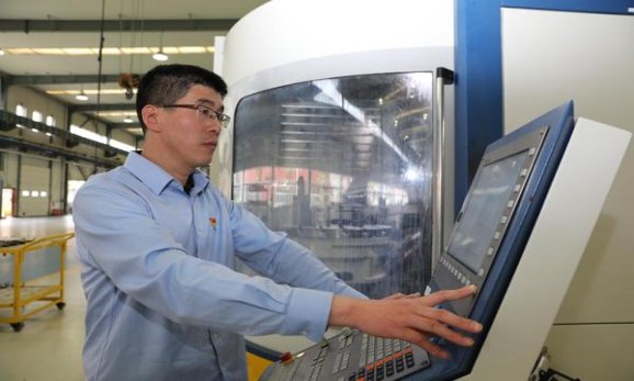 小熊猫精品塑盒装价格表一览 小熊猫精品塑盒装价格表和图片