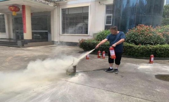 独家报道！外国便宜的爆珠烟“龙凤呈祥”