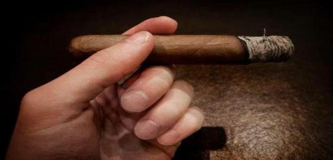 白马特制混合型多少钱一盒2024？白马特制混合型价格表图一览表 