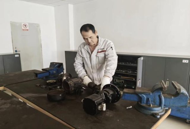 0800(Deluxe Filter Silver)一手货源，0800(Deluxe Filter Silver)多少钱一盒2024？