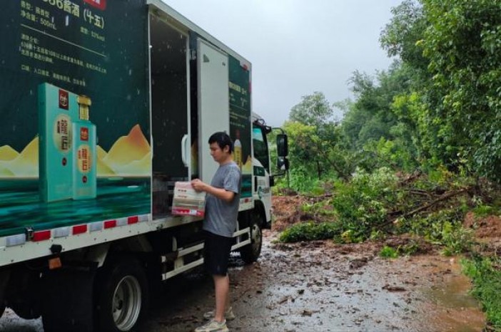 黄鹤楼(1916出口版)什么价格？黄鹤楼(1916出口版)多少钱一盒2025？