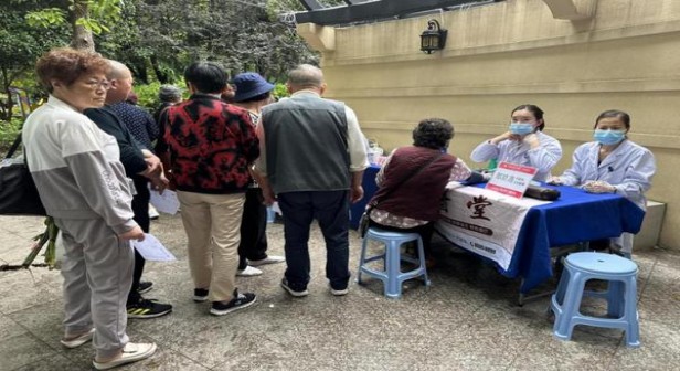 万宝路白金土耳其免税价格查询 万宝路白金土耳其免税价格表和图片