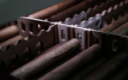 七星(灰免税)厂家直销，七星(灰免税)多少钱一包？