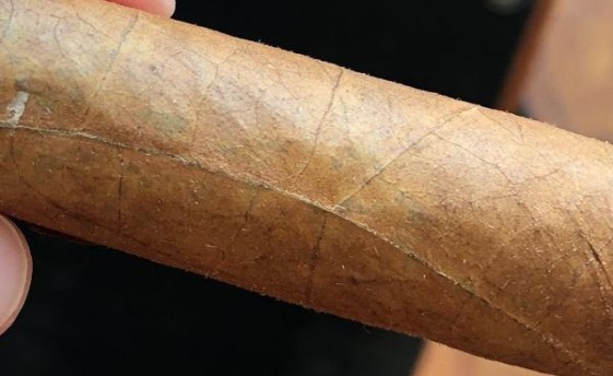 终于发现！在哪里能买到香烟正品“惺惺作态”