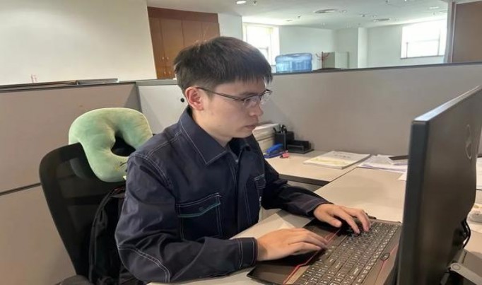 邦德(银版.哈萨克斯坦含税版)什么价格？邦德(银版.哈萨克斯坦含税版)批发价格是多少？