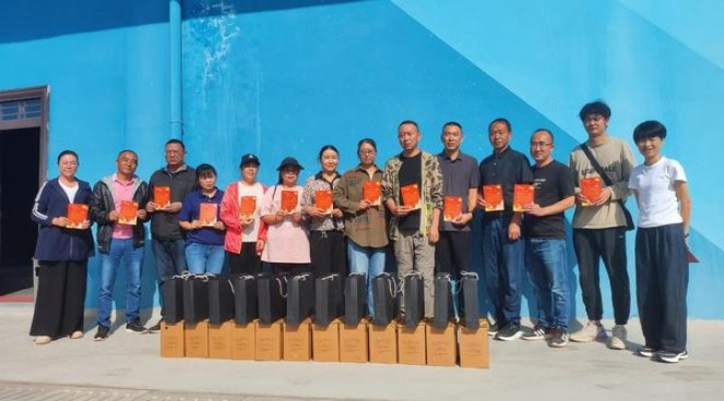 万宝路(硬红短美产免税)总仓批发，万宝路(硬红短美产免税)批发价格是多少？