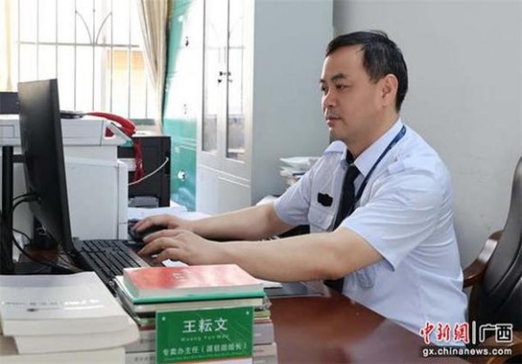 好利时蓝莓薄荷醇双爆珠价格表图一览表 好利时蓝莓薄荷醇双爆珠香烟价格表2024 