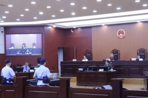 惊现！哪个网站可以买卖香烟“无所畏惧”